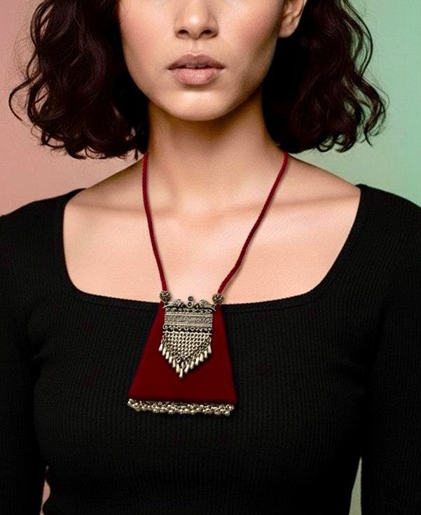 Gulmohar Grace Necklace