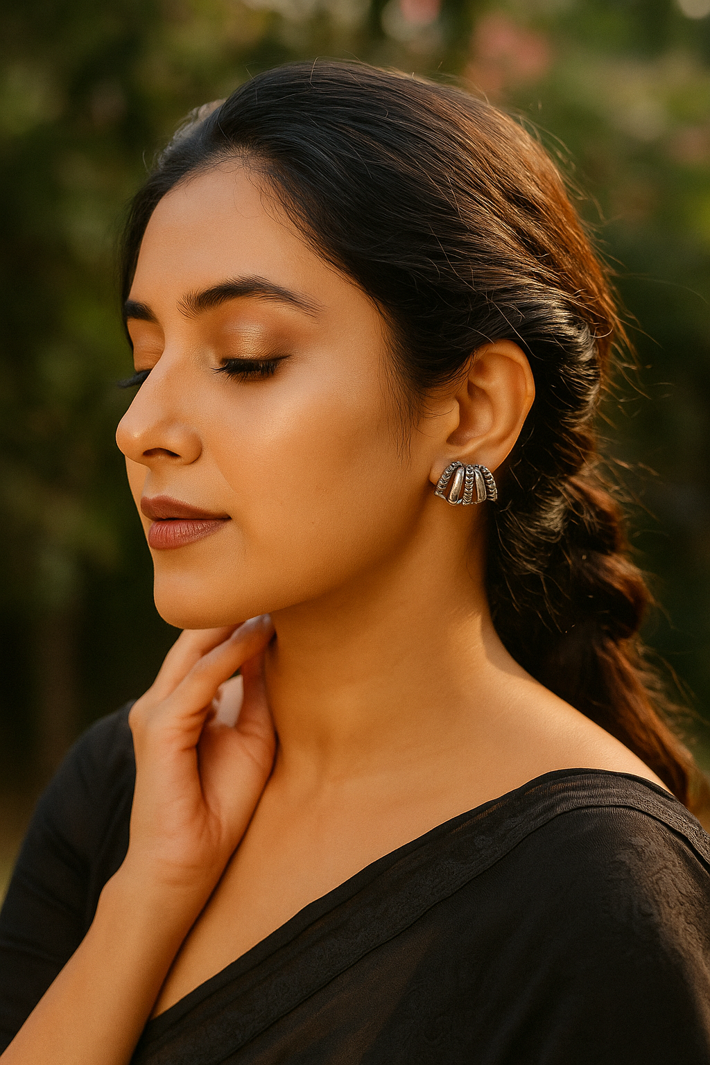 Noira Studs