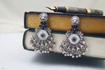 Simra Stud Chandbalis