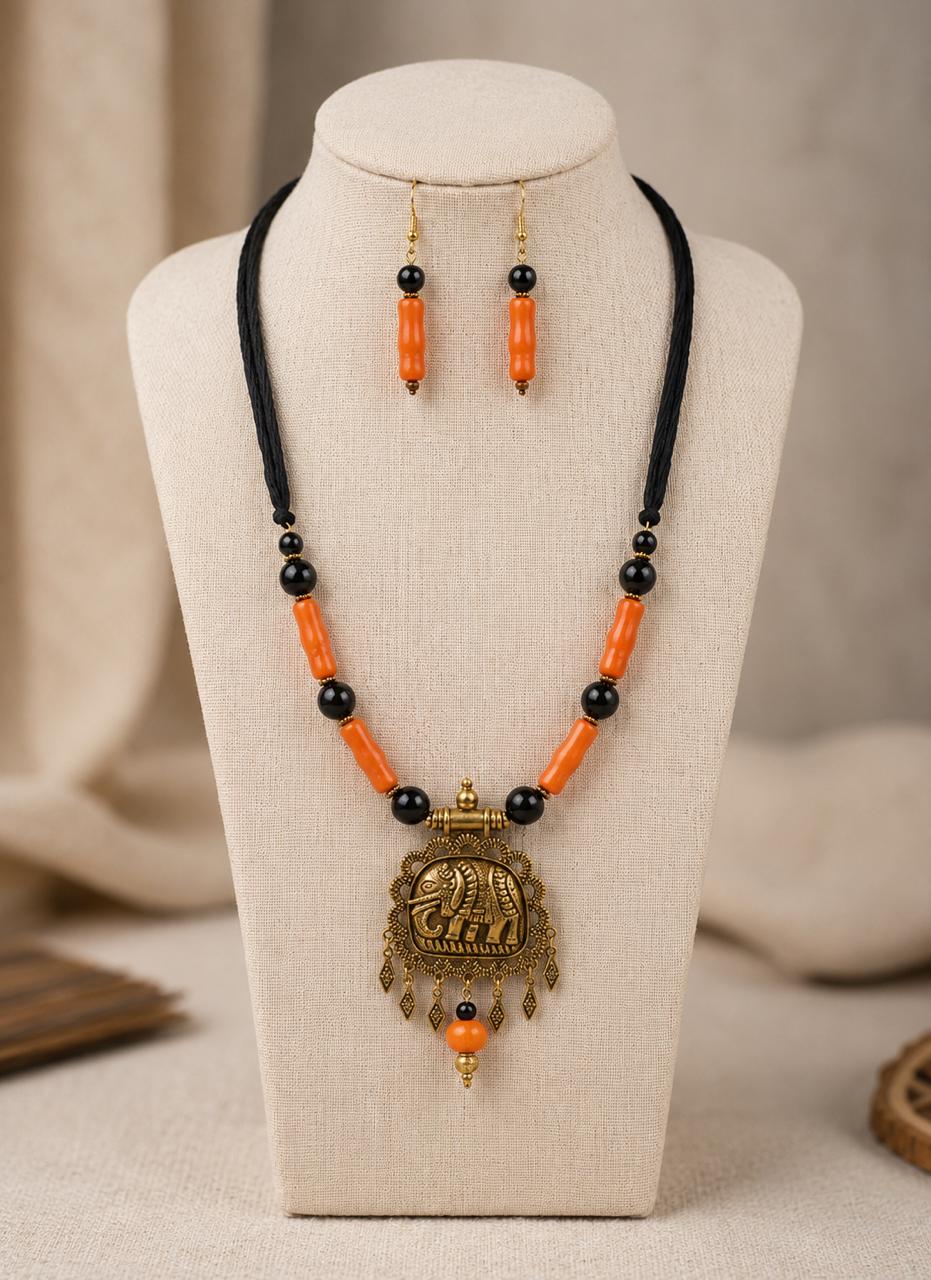Gajalakshmi Deity Pendant Necklace Set