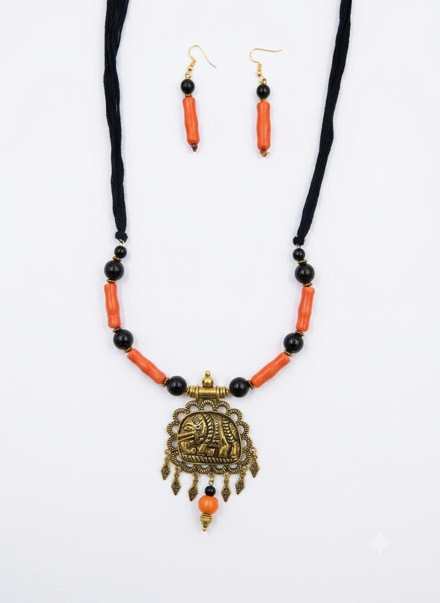 Gajalakshmi Deity Pendant Necklace Set