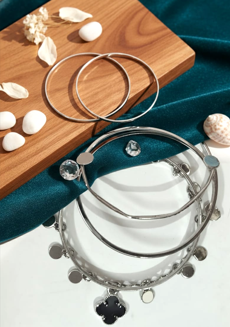 Noir Clover Bangle Set