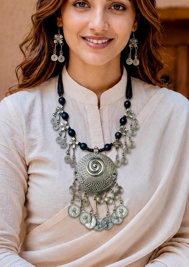 Nargis Spiral Coin Statement Necklace Set