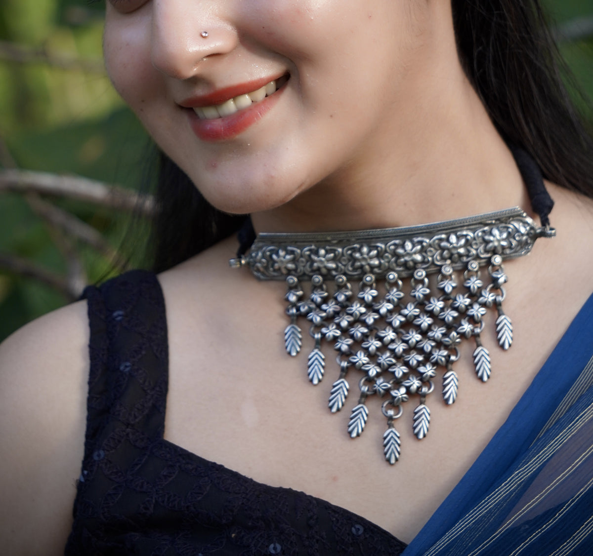 Pushpa Jaal Floral Bib Choker