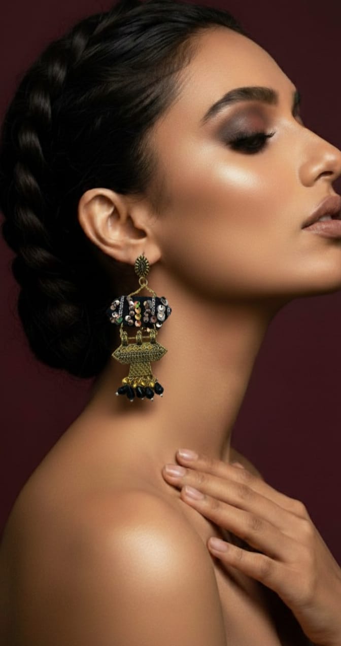 Noir Spark Heritage Drop Earrings